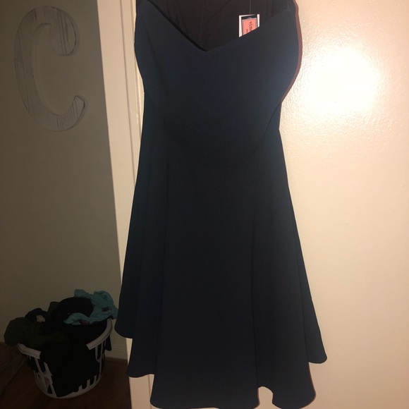 Vineyard Vines Solid Black Flounce Dress - Picture 3 of 6